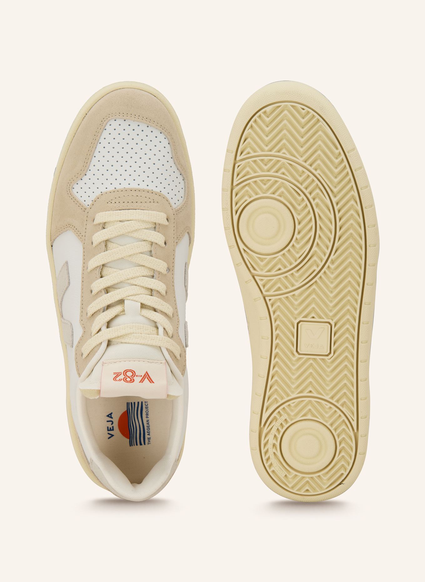 VEJA Sneaker V-82: ECRU / CREME / BEIGE