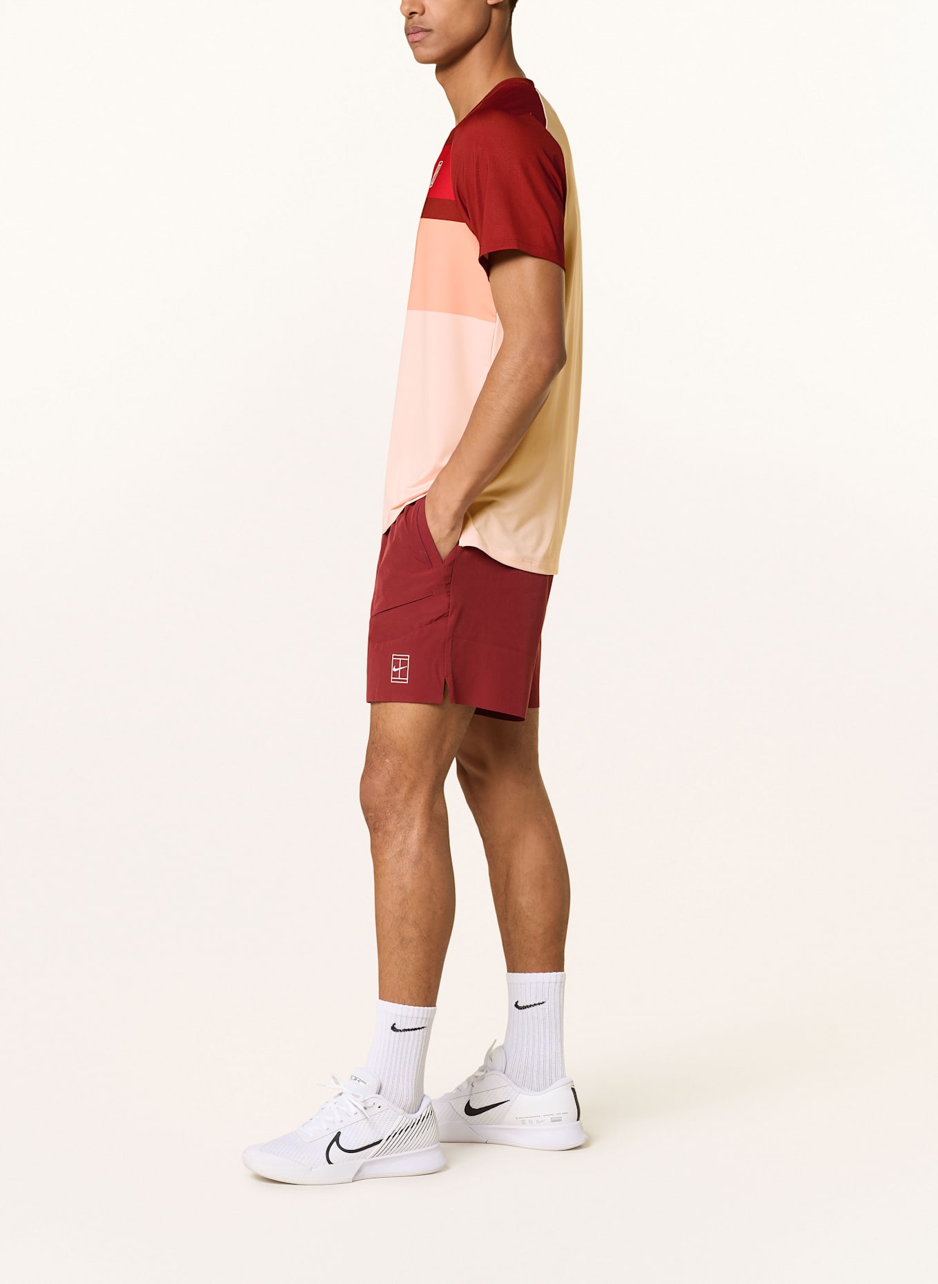 Nike Pantaloni scurți de tenis COURT ADVANTAGE: ROȘU ÎNCHIS