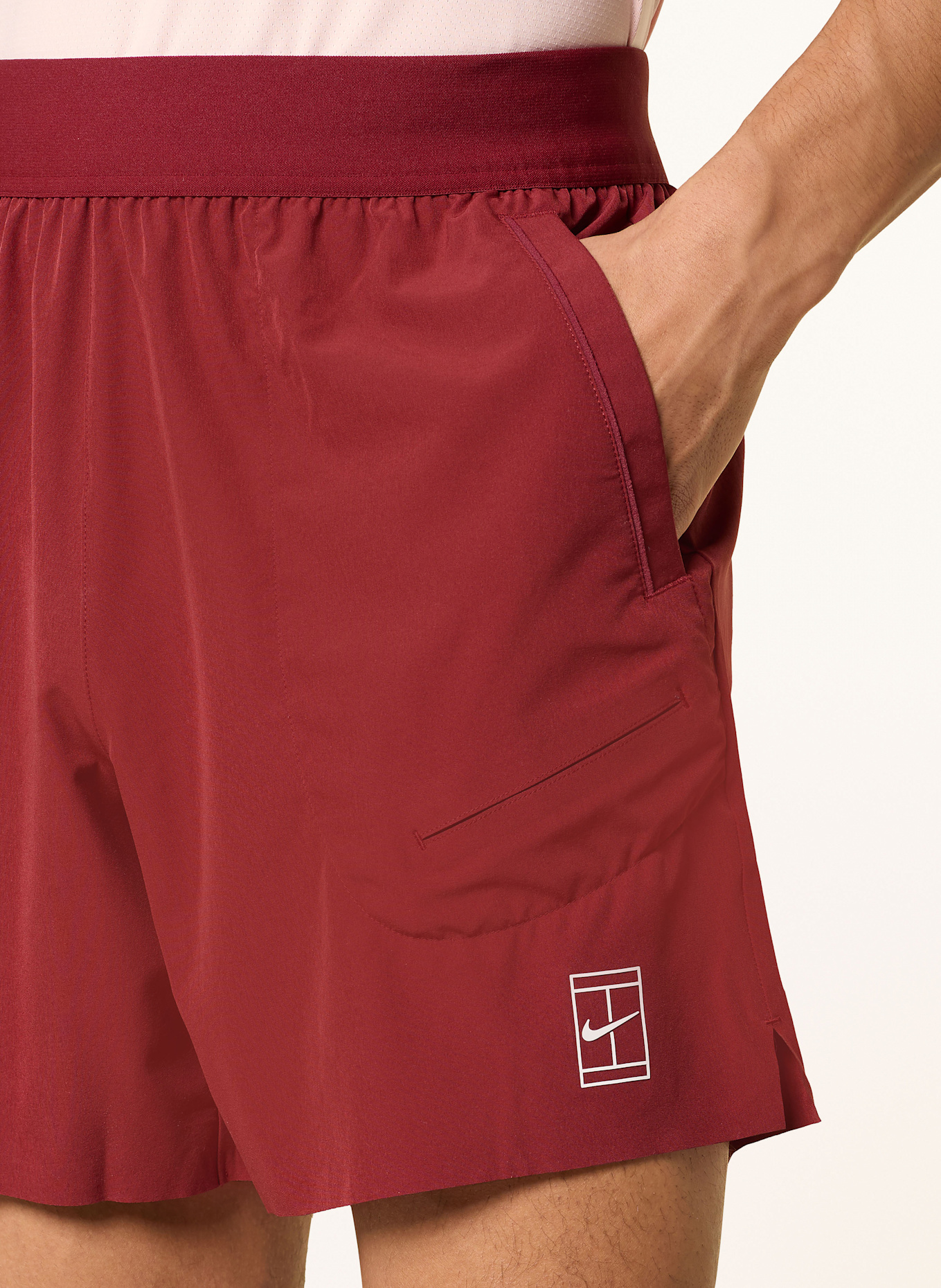 Nike Pantaloni scurți de tenis COURT ADVANTAGE: ROȘU ÎNCHIS