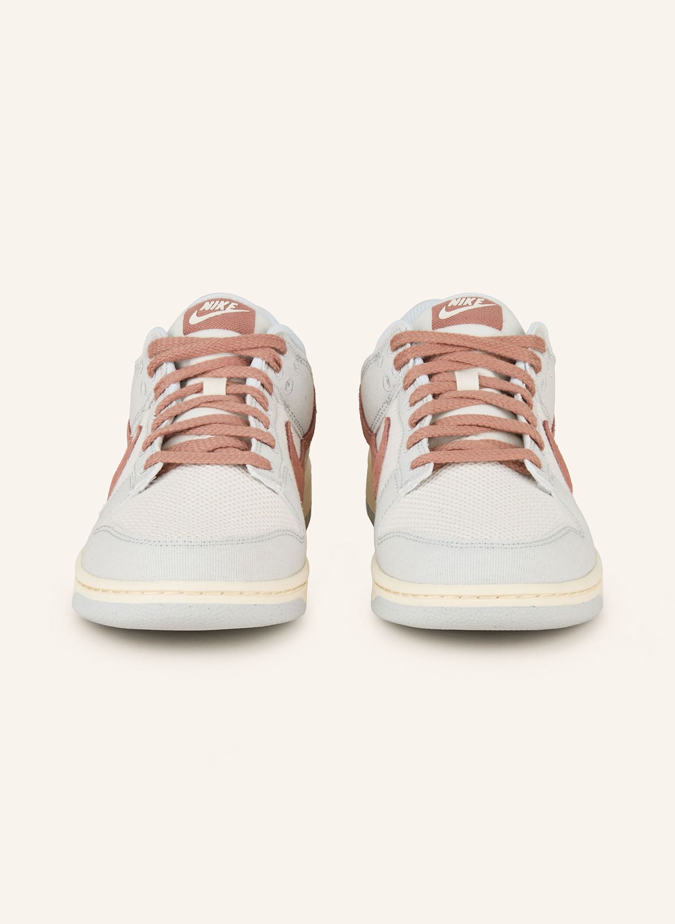 Nike Sneaker DUNK LOW RETRO: HELLBLAU/ ECRU/ HELLROT