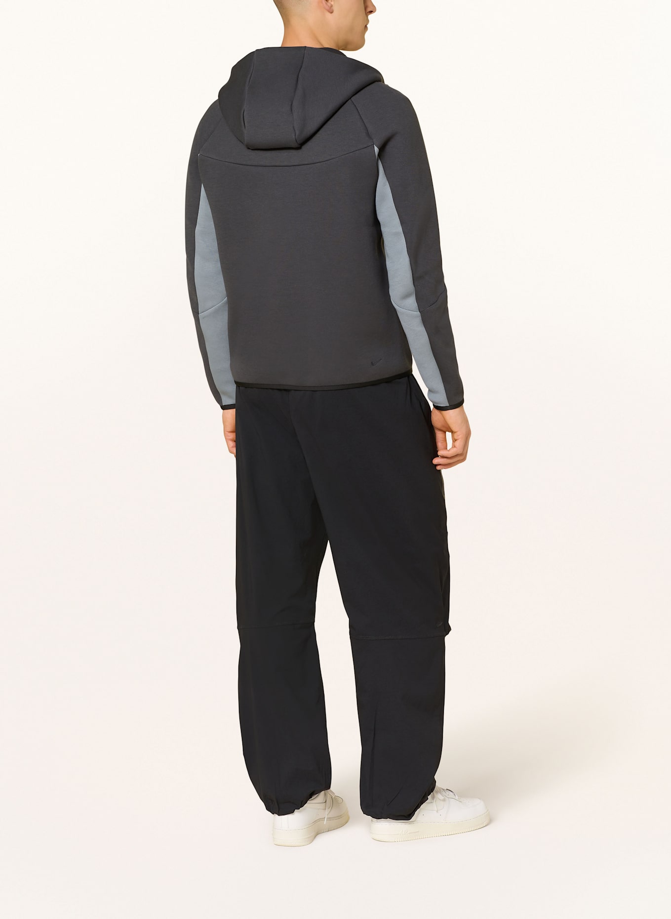 Nike Hoodie TECH FLEECE: DUNKELGRAU / GRAU