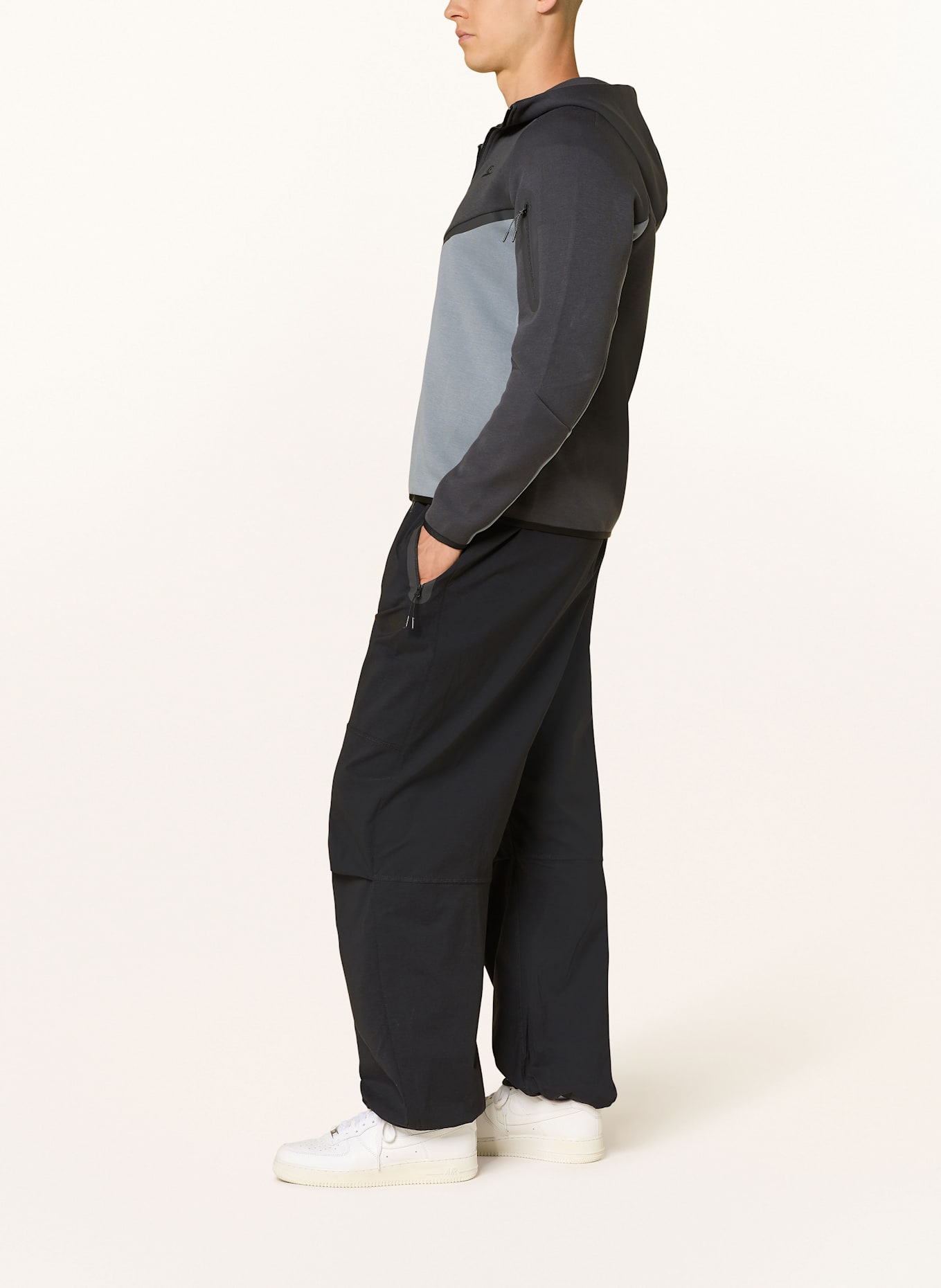 Nike Hoodie TECH FLEECE: DUNKELGRAU / GRAU