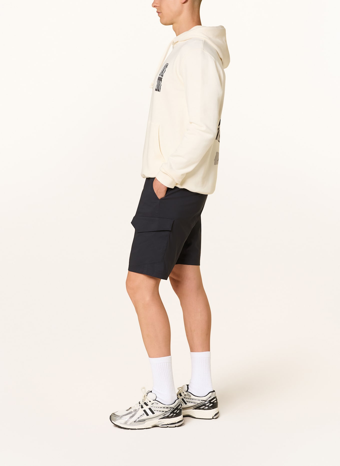 Peak Performance Cargoshorts PLAYER Regular Fit: SCHWARZ