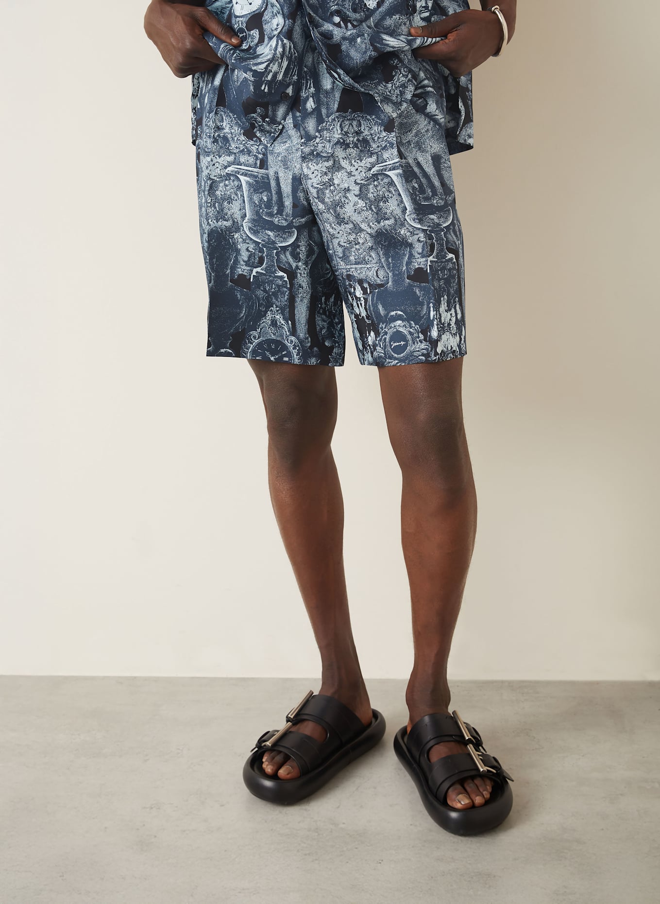 GIVENCHY Seidenshorts: SCHWARZ/ DUNKELBLAU