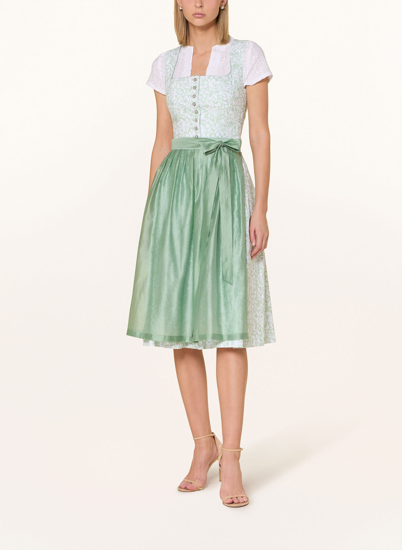 BERWIN & WOLFF Dirndl made of linen: in the last step at check out