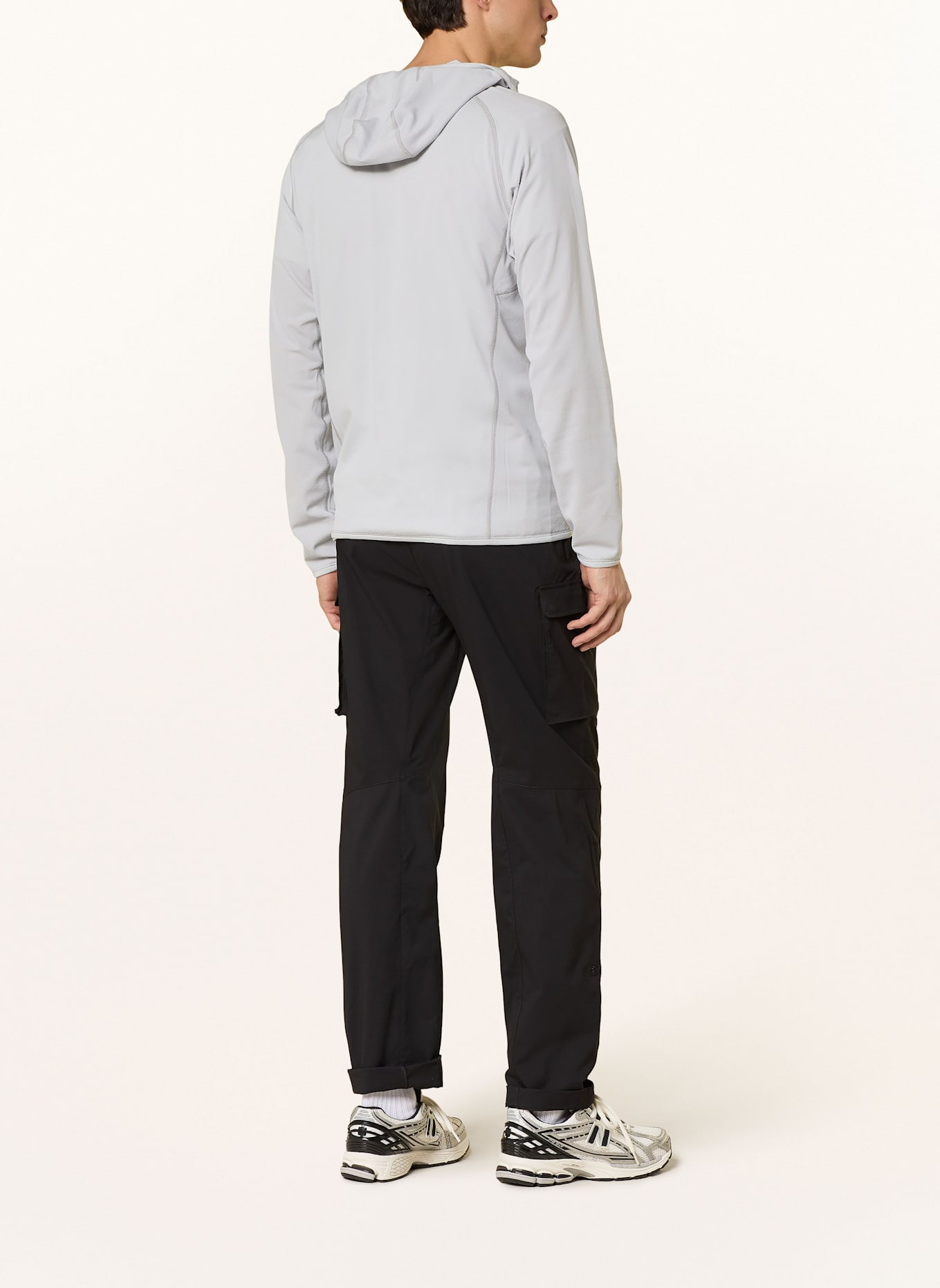 ARC'TERYX Midlayer DELTA HOODY: HELLGRAU