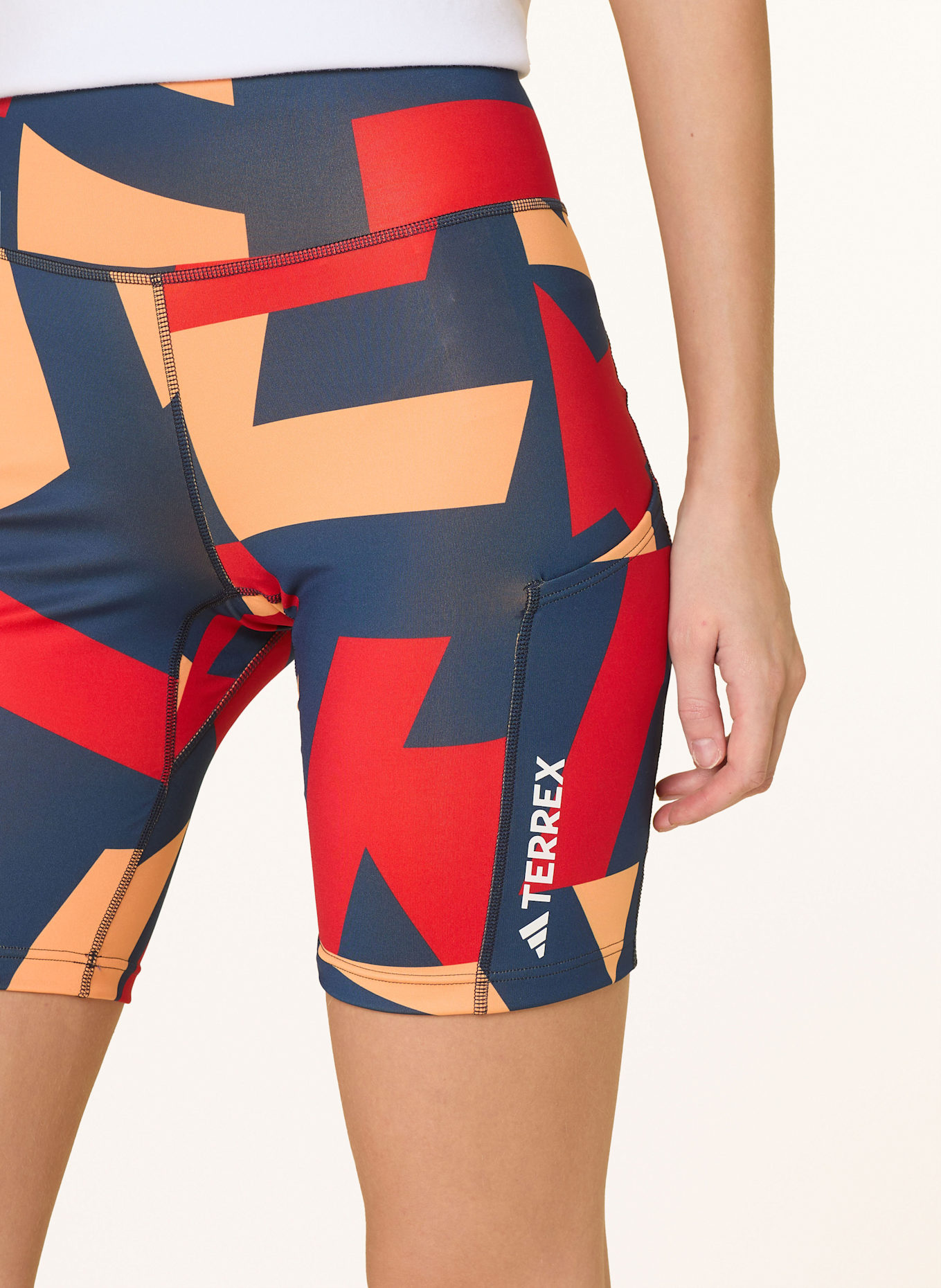 adidas TERREX Tights TERREX MULTI 8INCH PRINTED: DUNKELBLAU / ROT / HELLORANGE