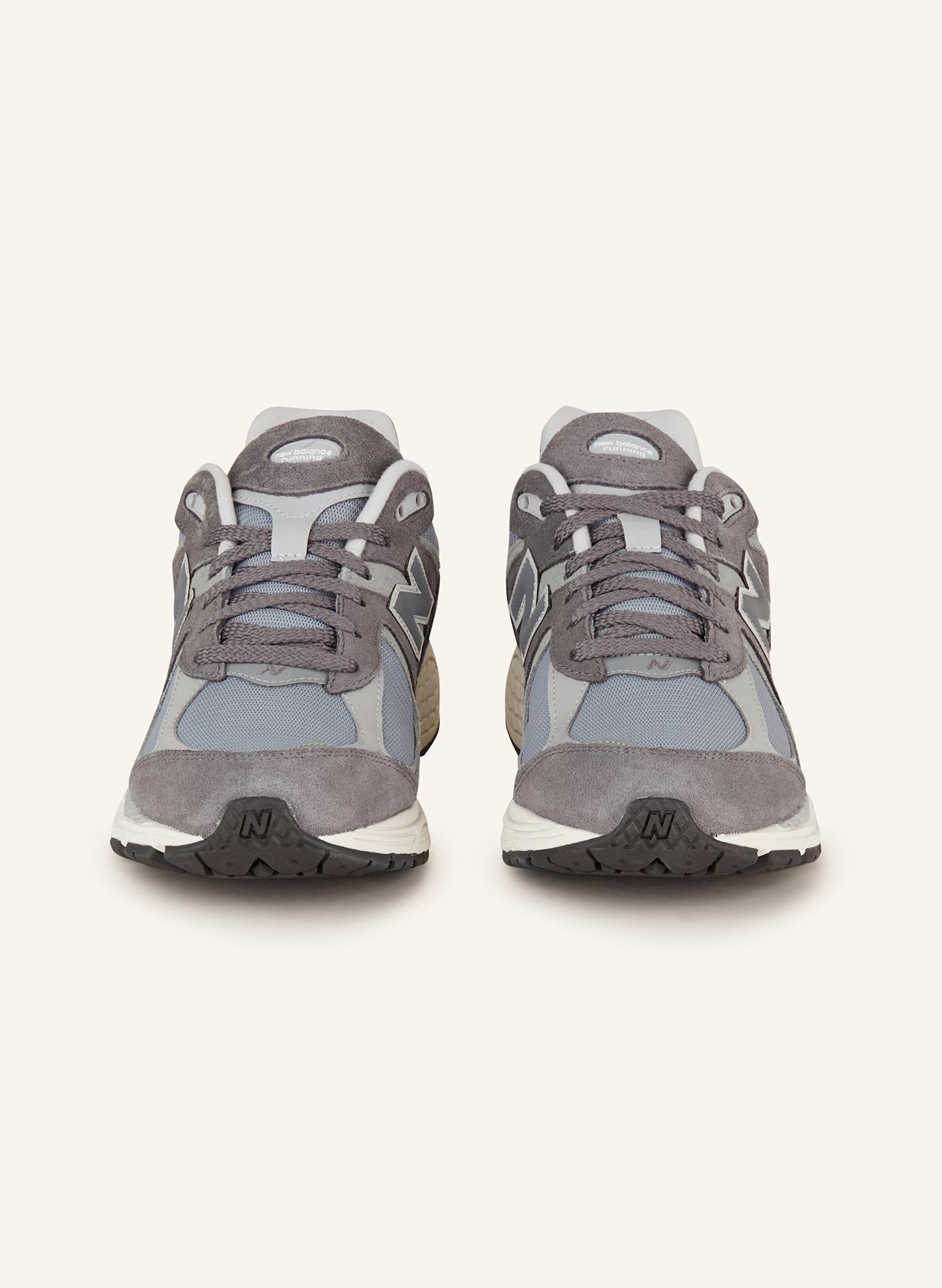 new balance Sneaker 2002: GRAU/ DUNKELGRAU