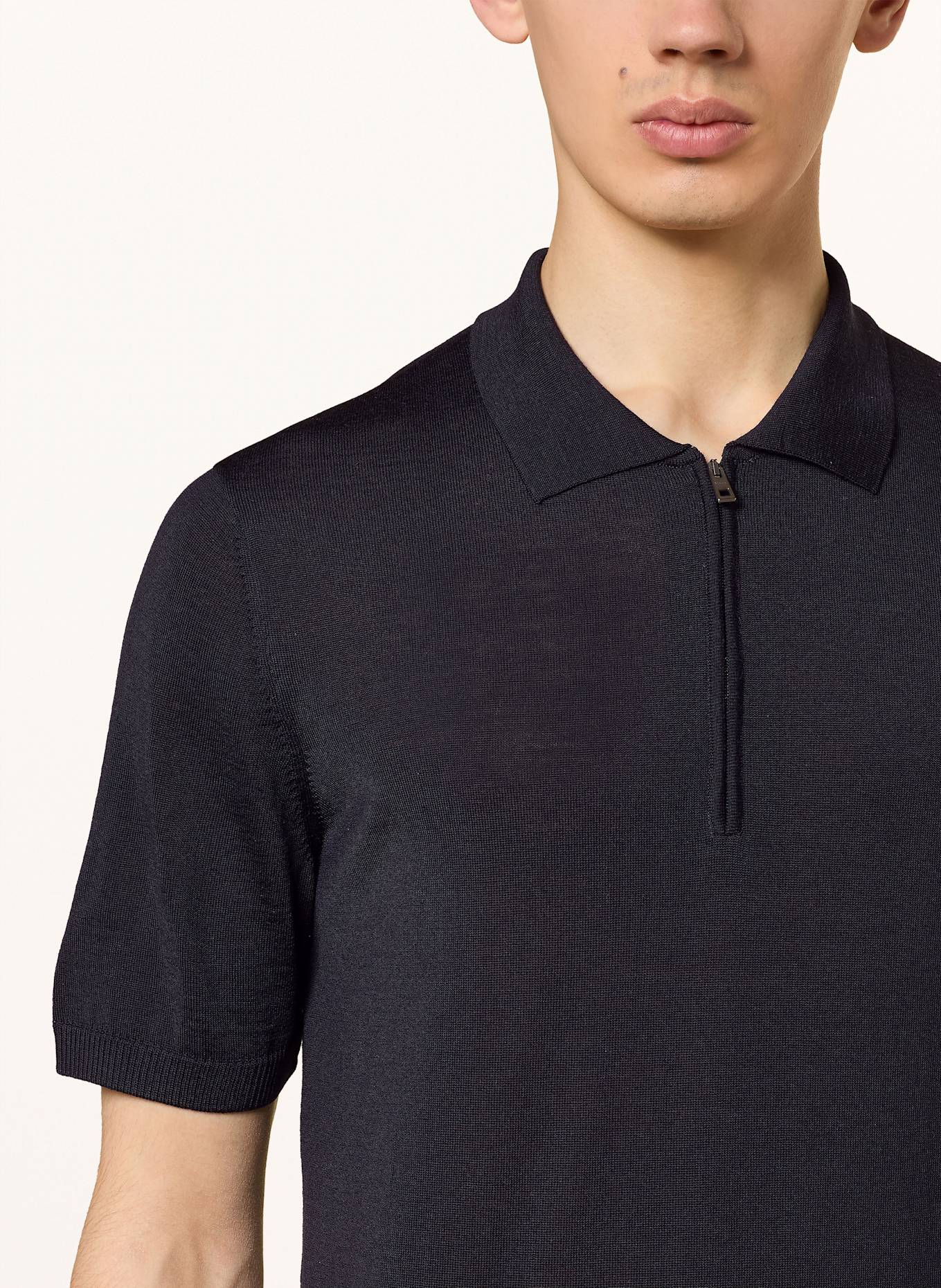 MAERZ MUENCHEN Knitted polo shirt made of merino wool: DARK BLUE