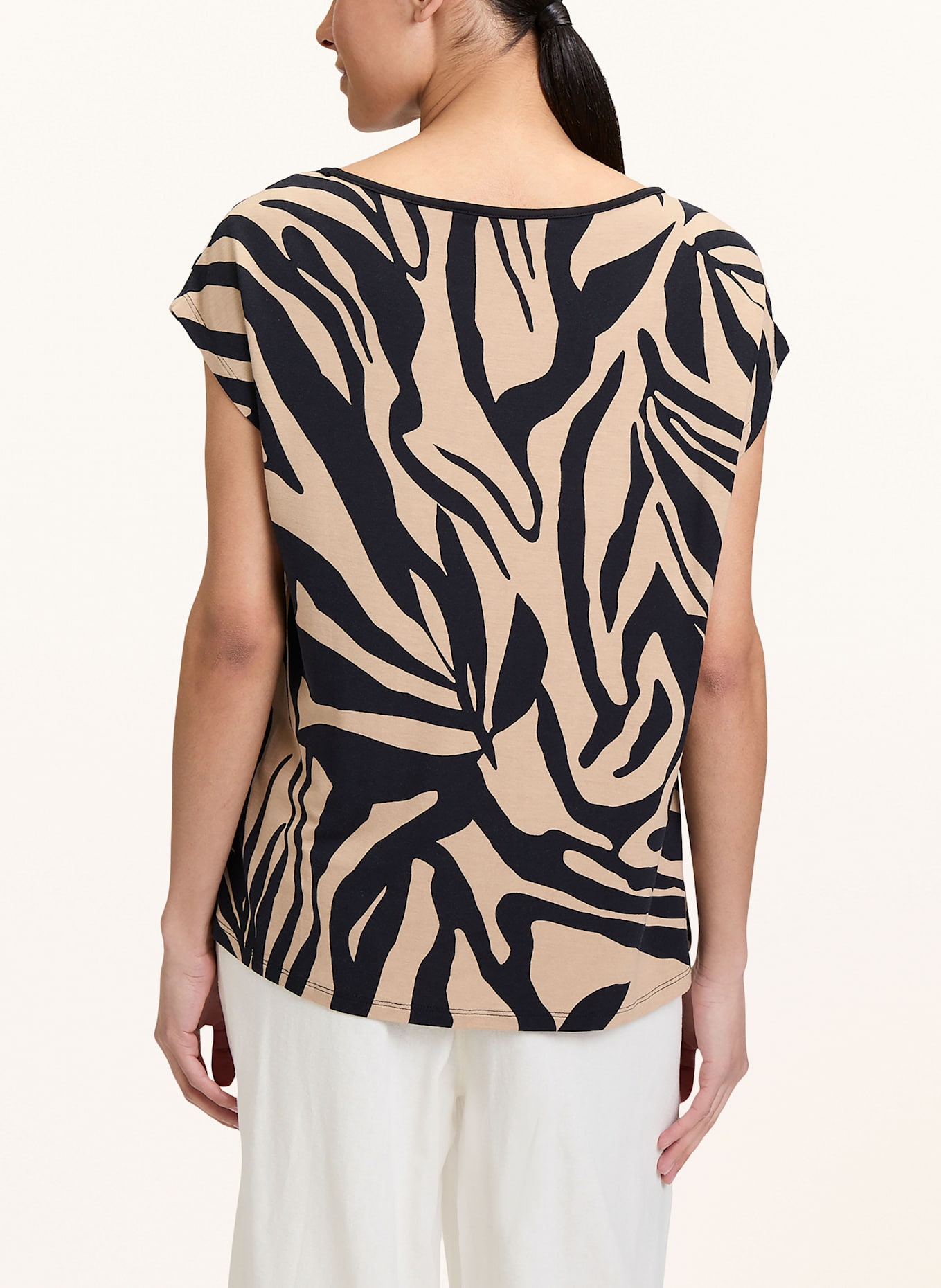 Betty Barclay T-shirt in mixed materials with decorative gems: BLACK / BROWN / WHITE