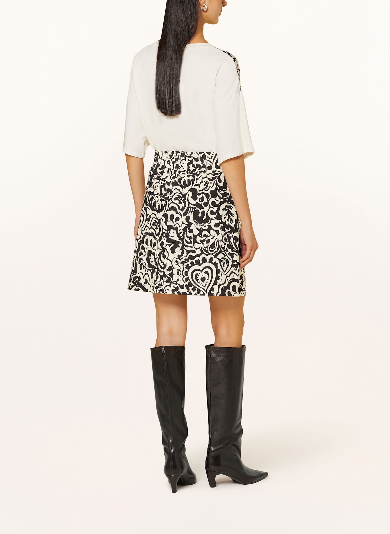 【Weekend MaxMara】PAMPAS プリント シルク Tシャツ Printed silk and jersey T-shirt, white | Weekend Max Mara