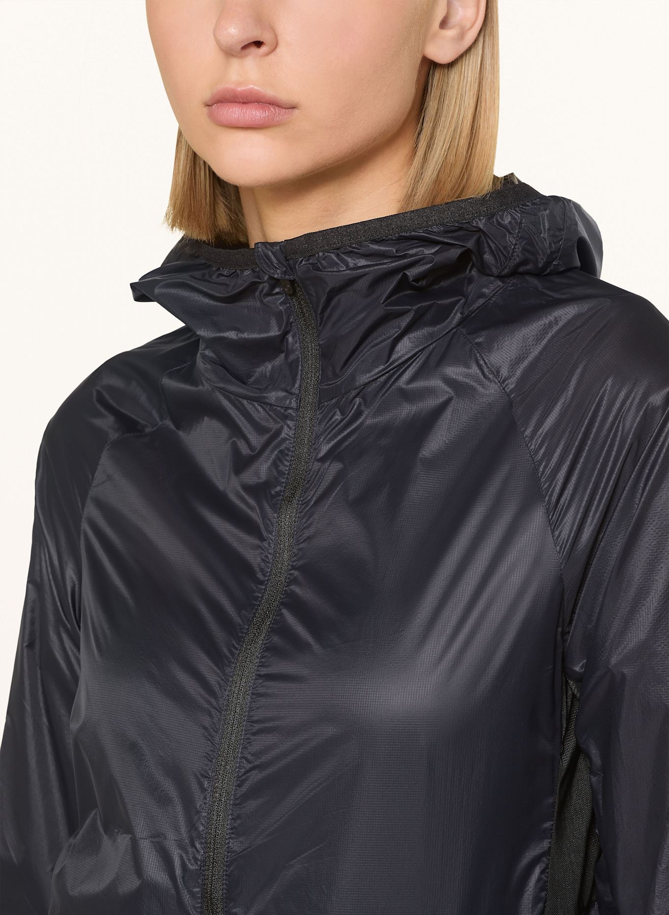 ciele athletics Laufjacke VNTJACKET: SCHWARZ