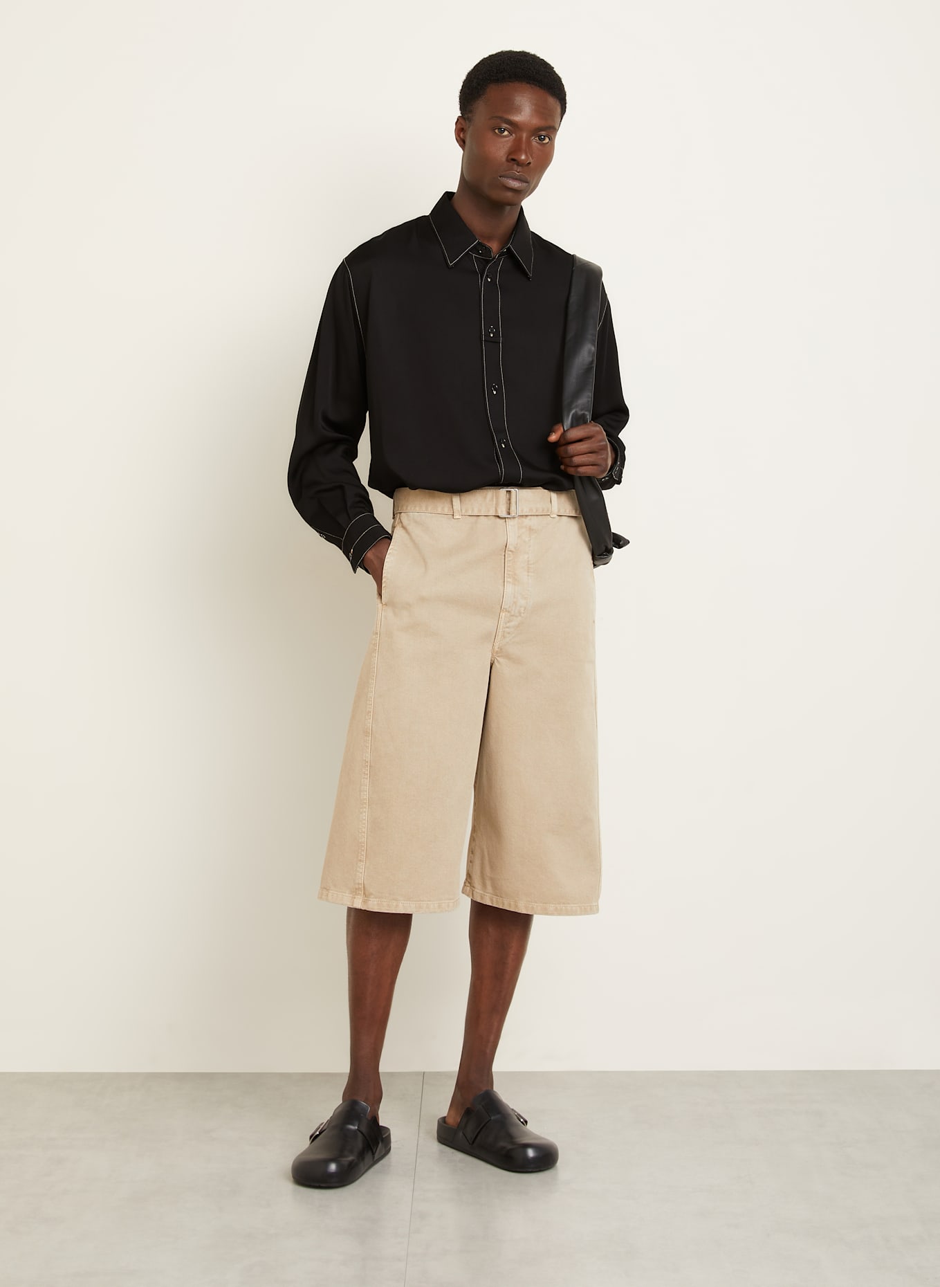 LEMAIRE Košile Comfort Fit: ČERNÁ