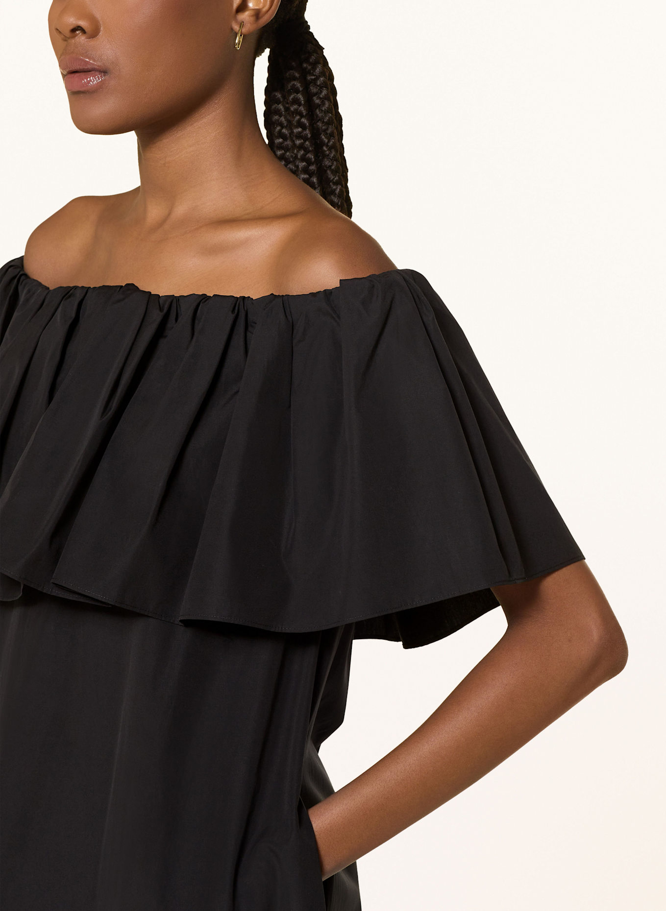 【 Max Mara Studio 】タキマキ着用 Petali ワンピース Max Mara STUDIO PETALI off-shoulder dress with frills in black