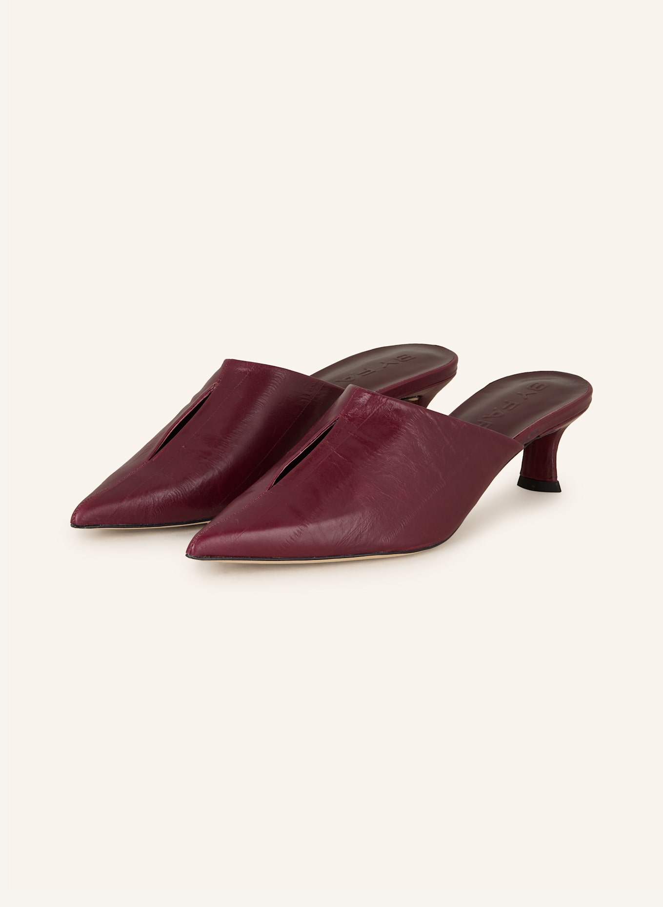 BY FAR Mules LUCIANA: DUNKELROT