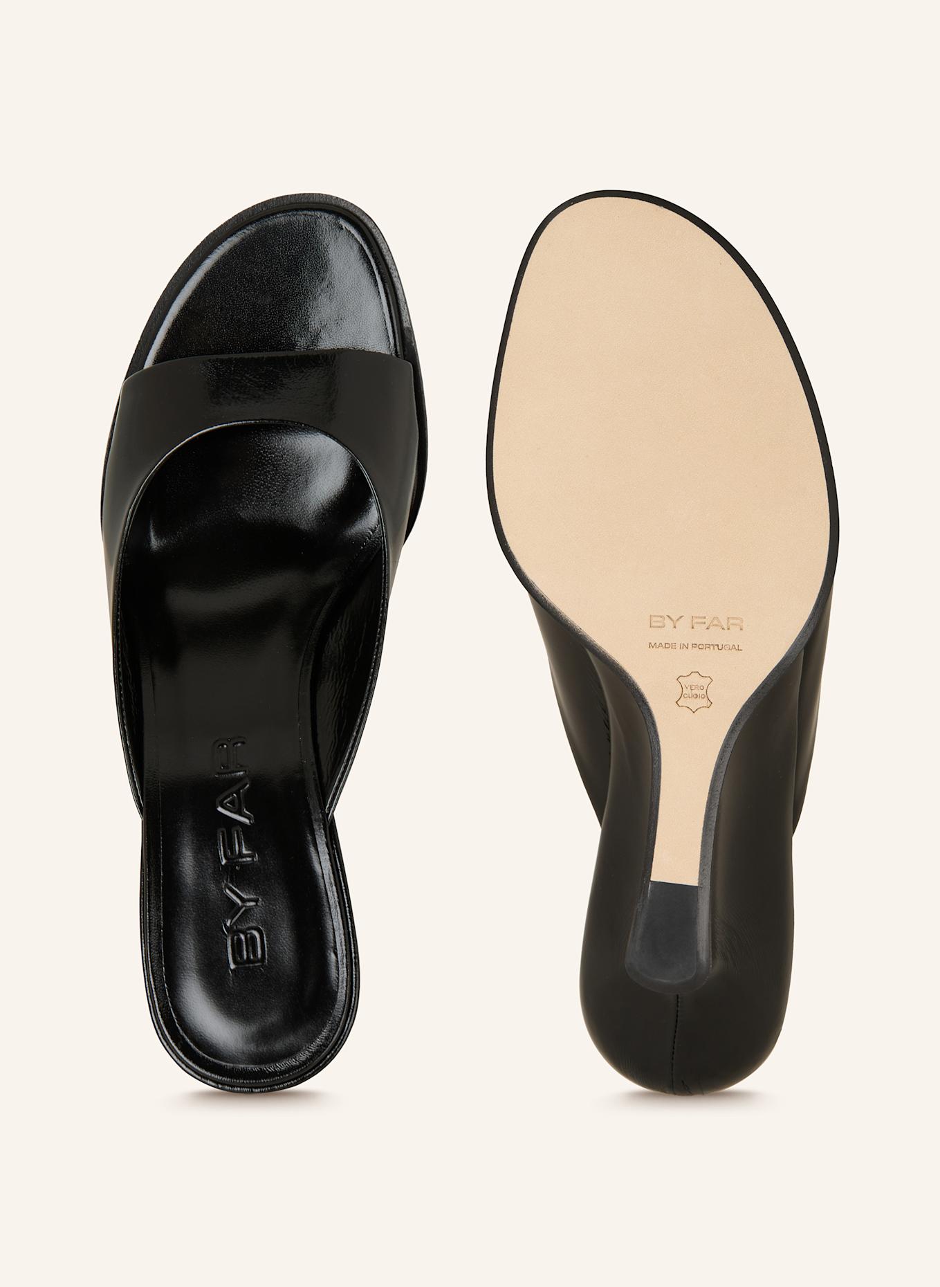 BY FAR Mules CAROO: SCHWARZ