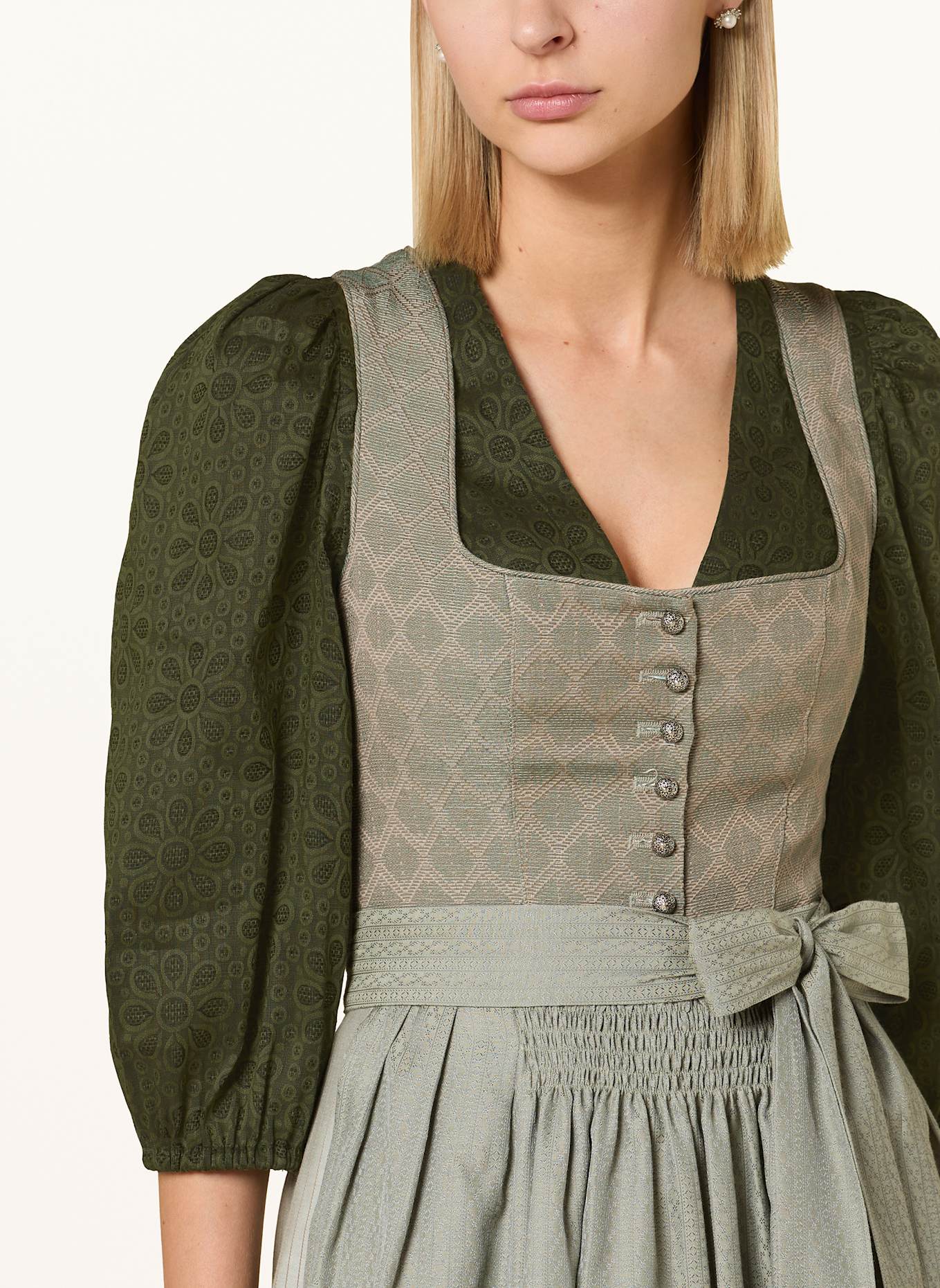 Heimatglück Tracht Dirndlbluse VIVI mit 3/4-Amr: OLIV