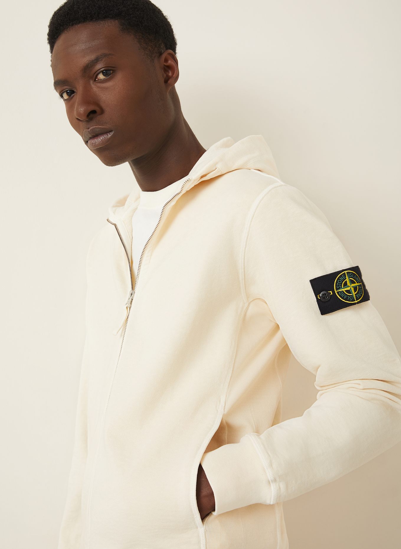 STONE ISLAND Sweatjacke: CREME
