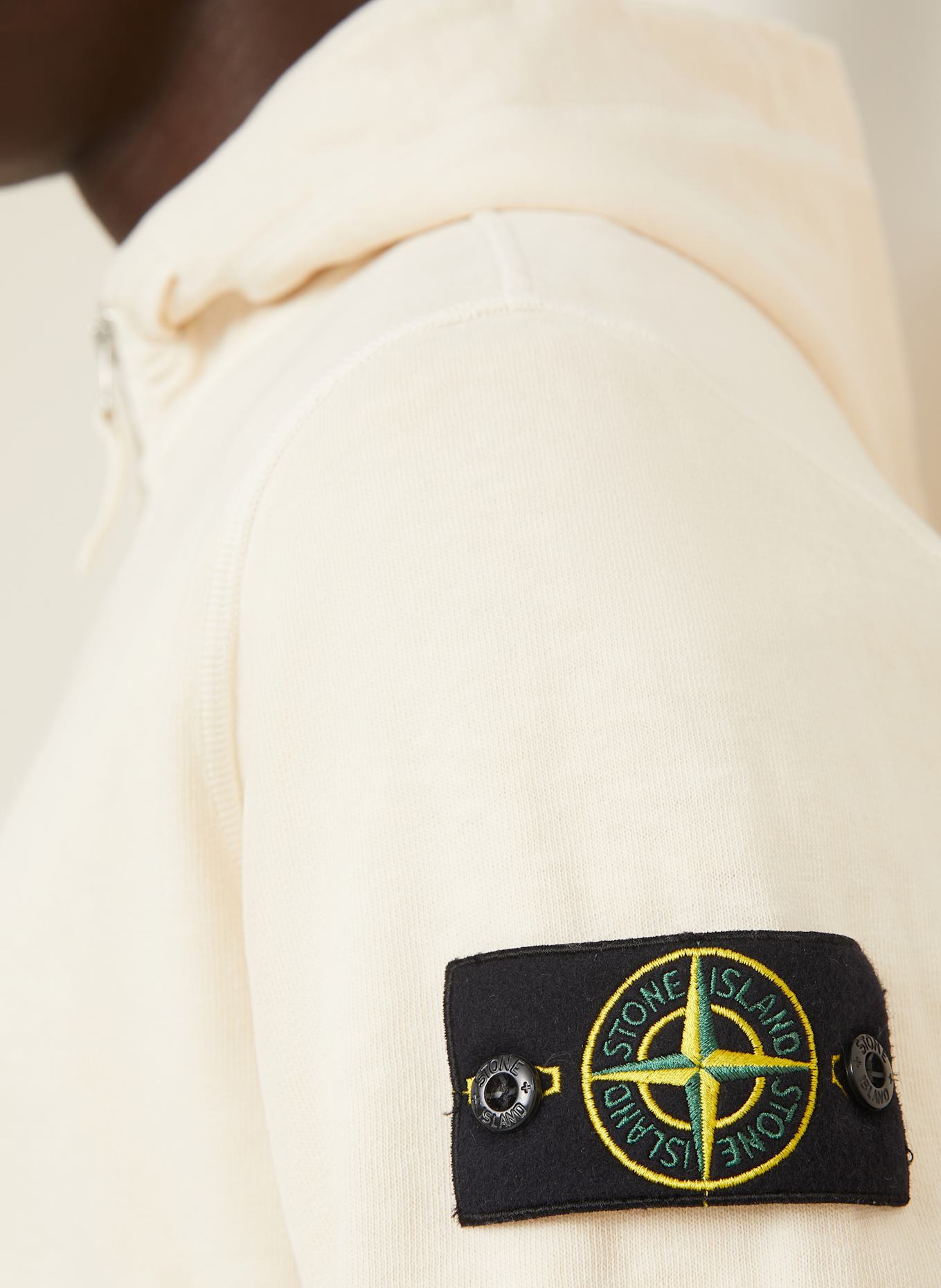 STONE ISLAND Sweatjacke: CREME