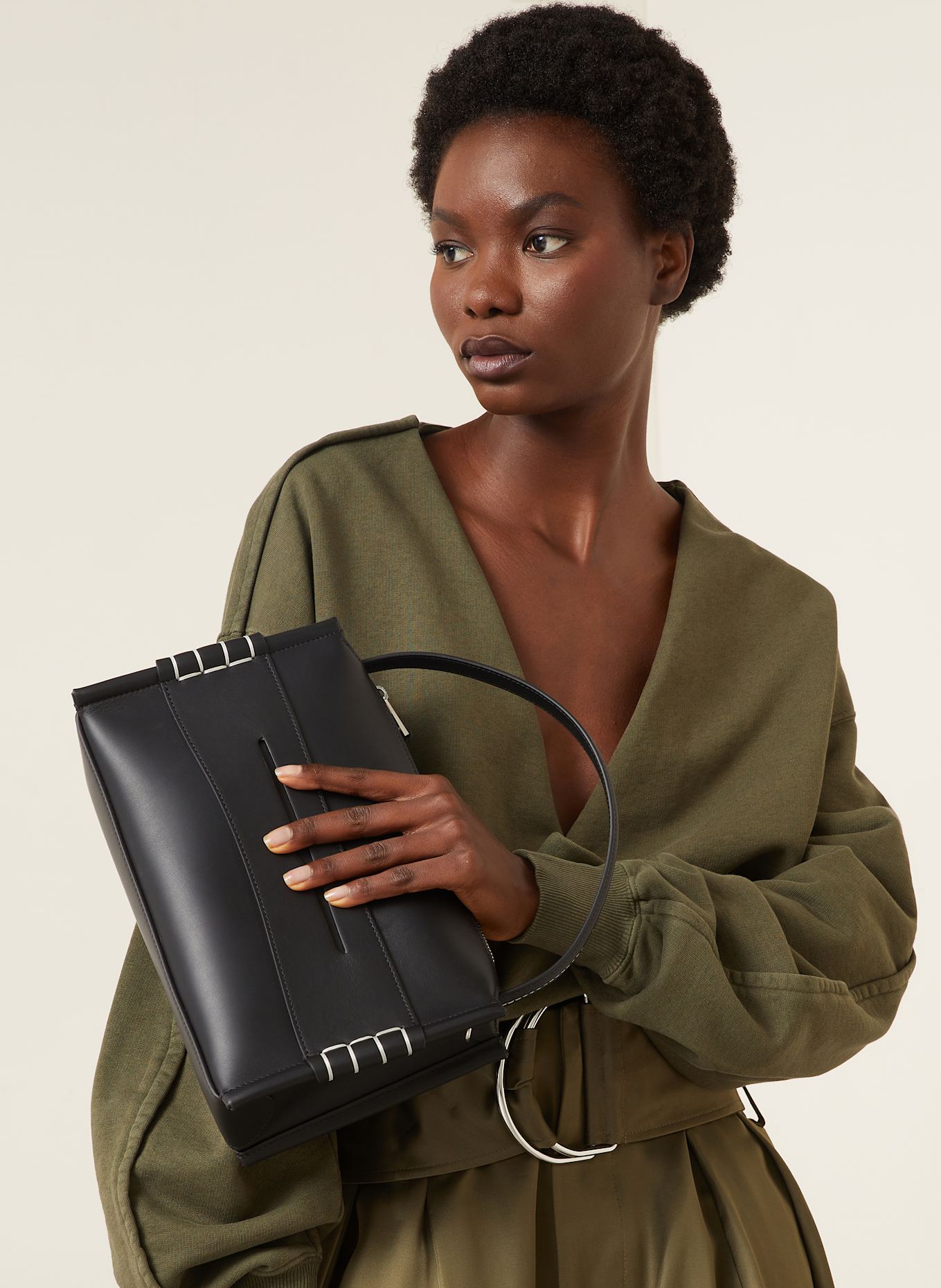 JW ANDERSON Handtasche LOAFER: SCHWARZ