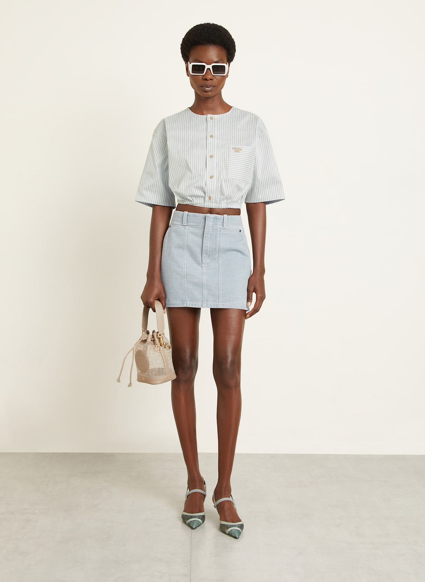 FENDI Bluse: HELLBLAU / CAMEL