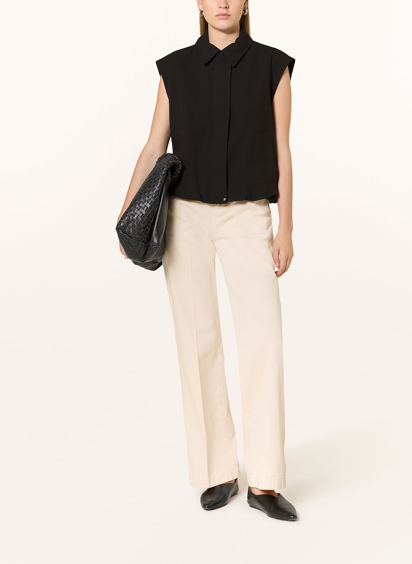 CARTOON Hose: 1056 Eggnog