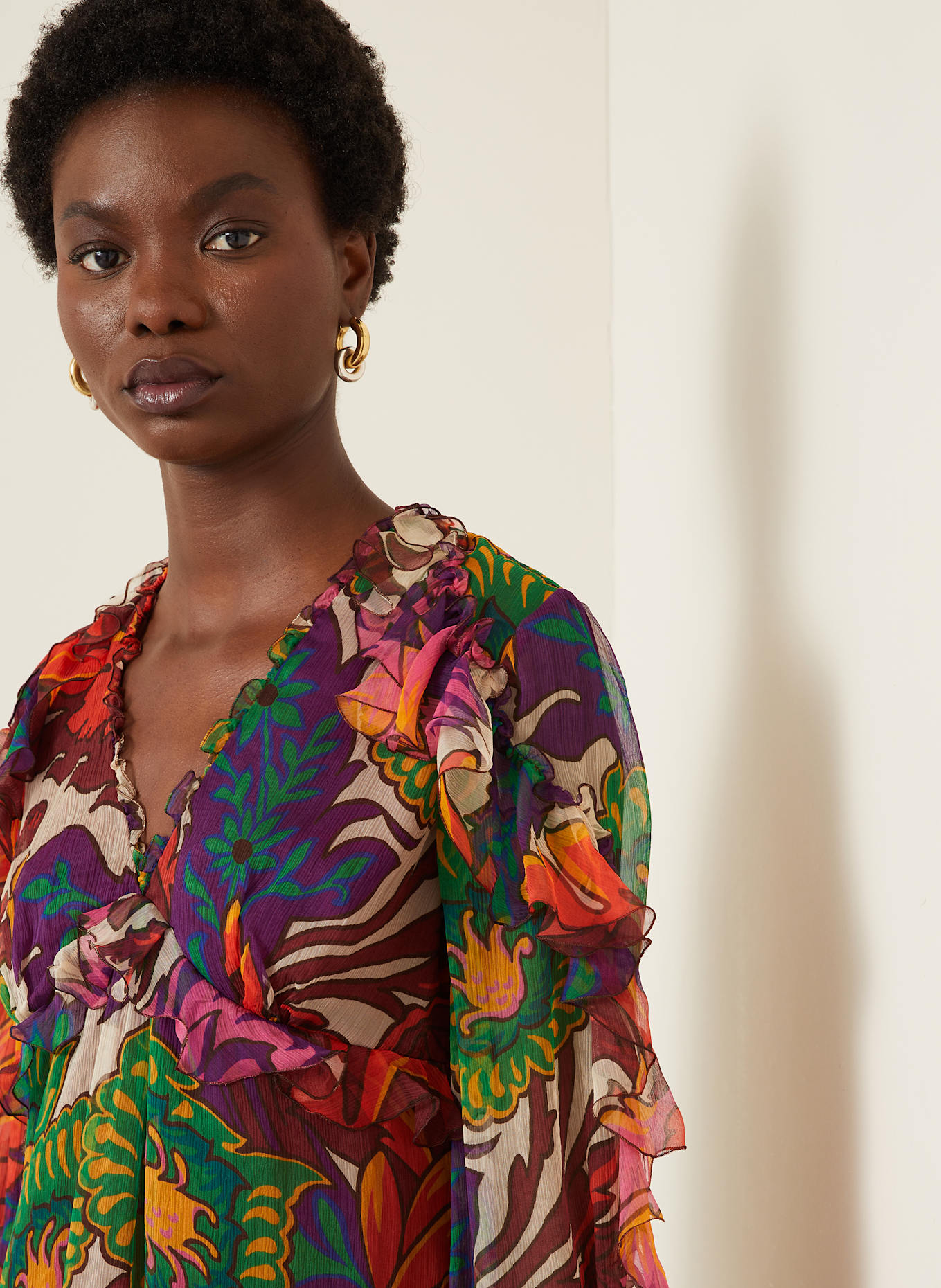 ETRO Seidenkleid mit Rüschen: BRAUN / GRÜN / LILA