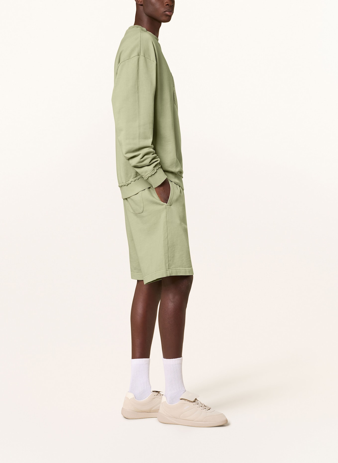 HUGO Sweat shorts DISTRELL Loose Fit: OLIVE