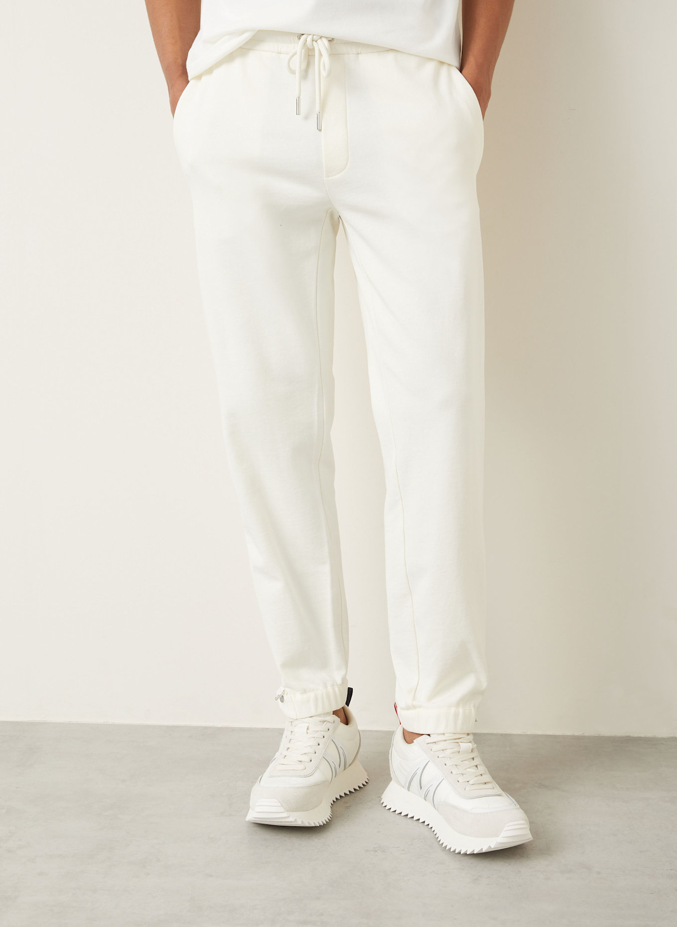 MONCLER Sweatpants mit Galonstreifen: ECRU/ DUNKELBLAU/ ROT