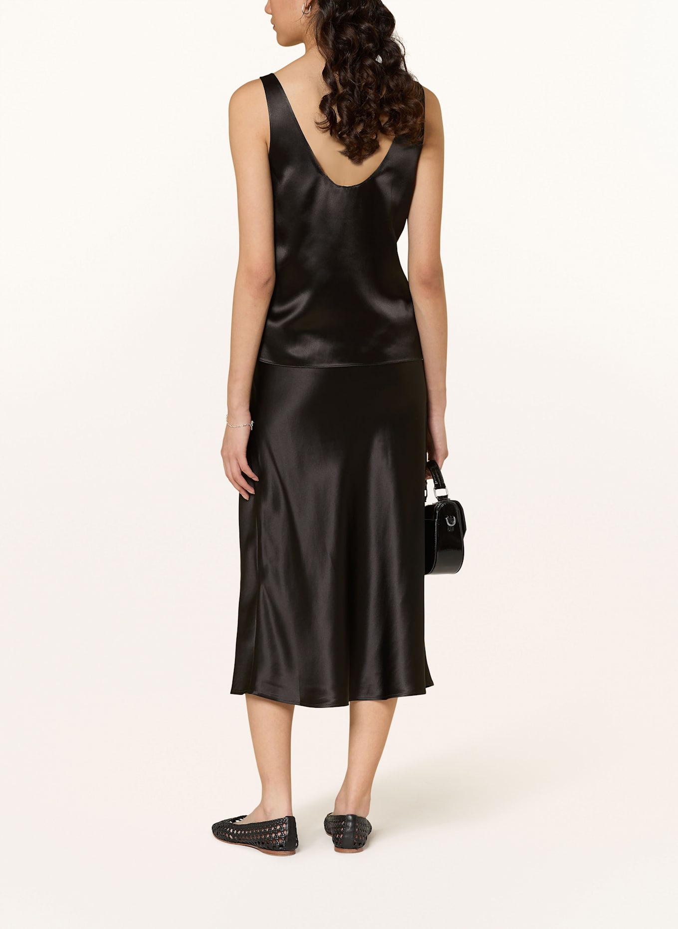 ALMADA LABEL Satinrock AYLA: SCHWARZ