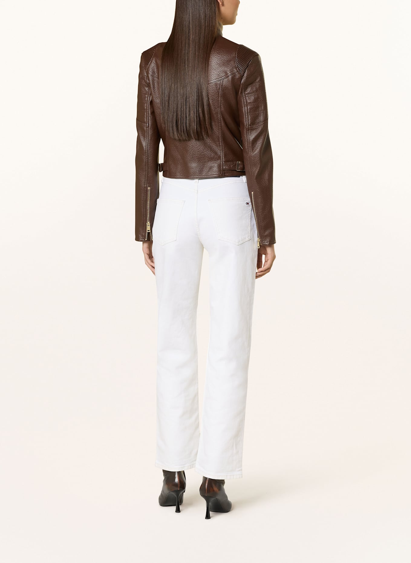 GUESS Jacke JEANNINE in Lederoptik: DUNKELBRAUN
