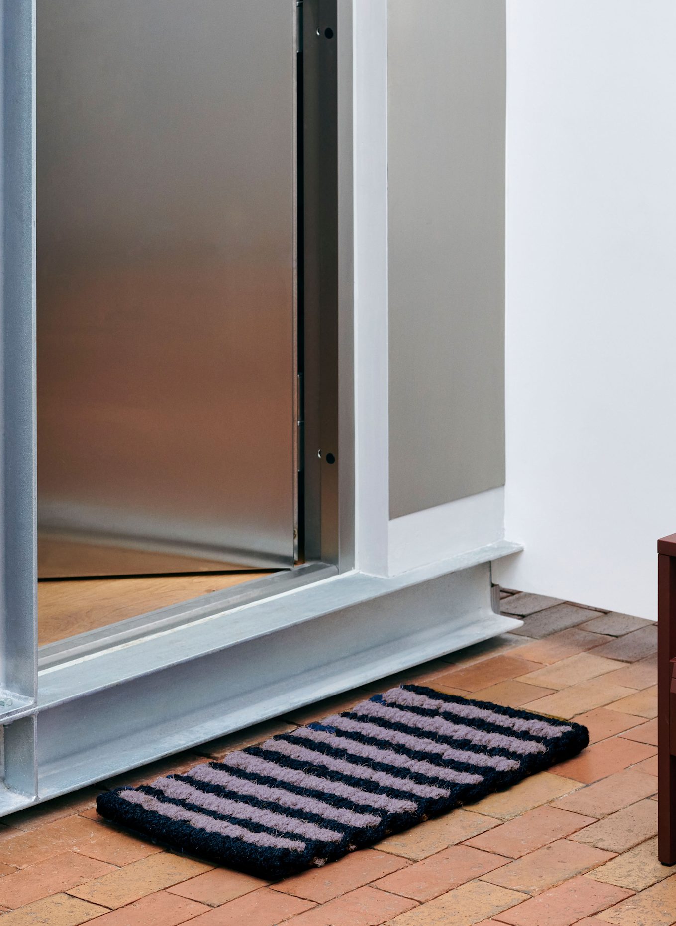 HAY Fußmatte: DUNKELBLAU / HELLLILA