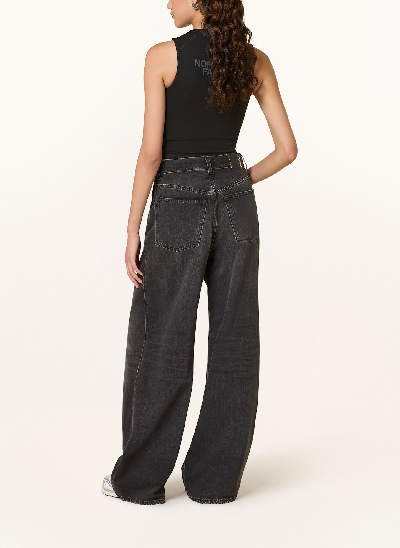 THE NORTH FACE Top NSE: BLACK