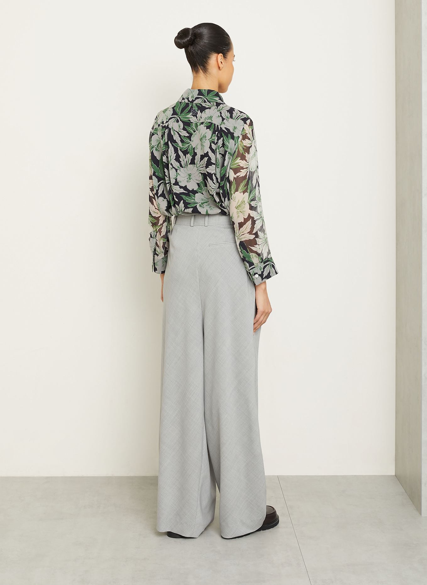 LOEWE Hose: HELLGRAU