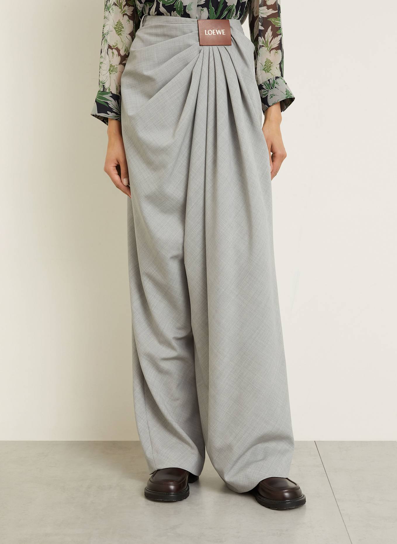 LOEWE Hose: HELLGRAU