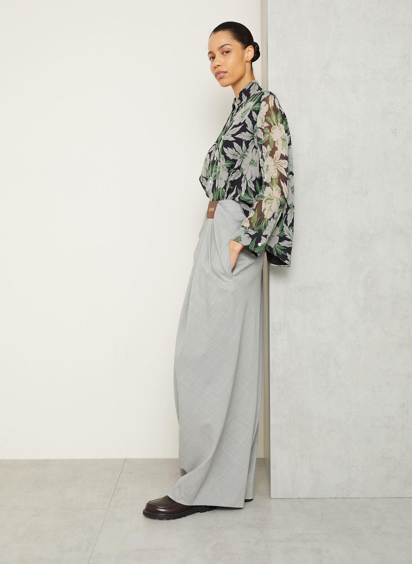 LOEWE Hose: HELLGRAU