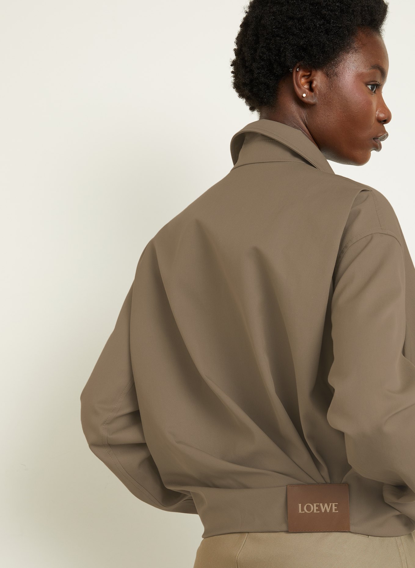 LOEWE Jacke: KHAKI