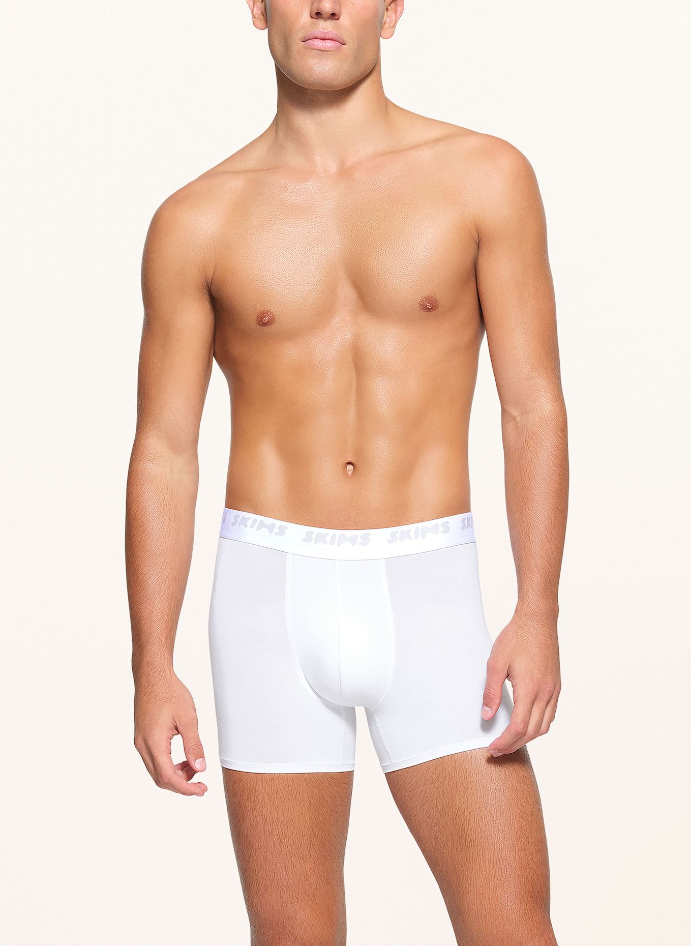 SKIMS 3-pack of SKIMS STRETCH boxer shorts, Color: CHALK (Image 2)