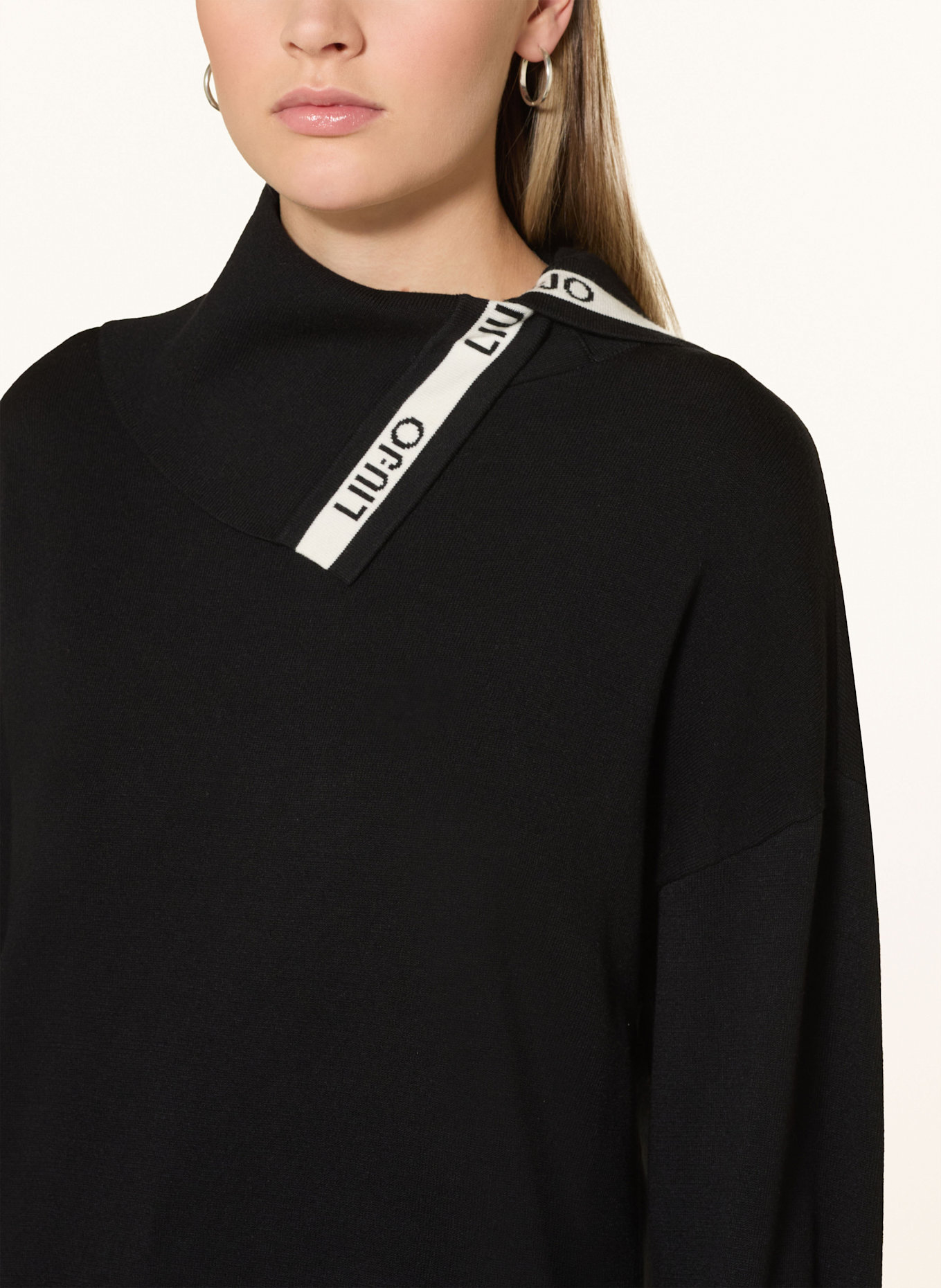 LIU JO Pullover mit Schmuckperlen: SCHWARZ / WEISS