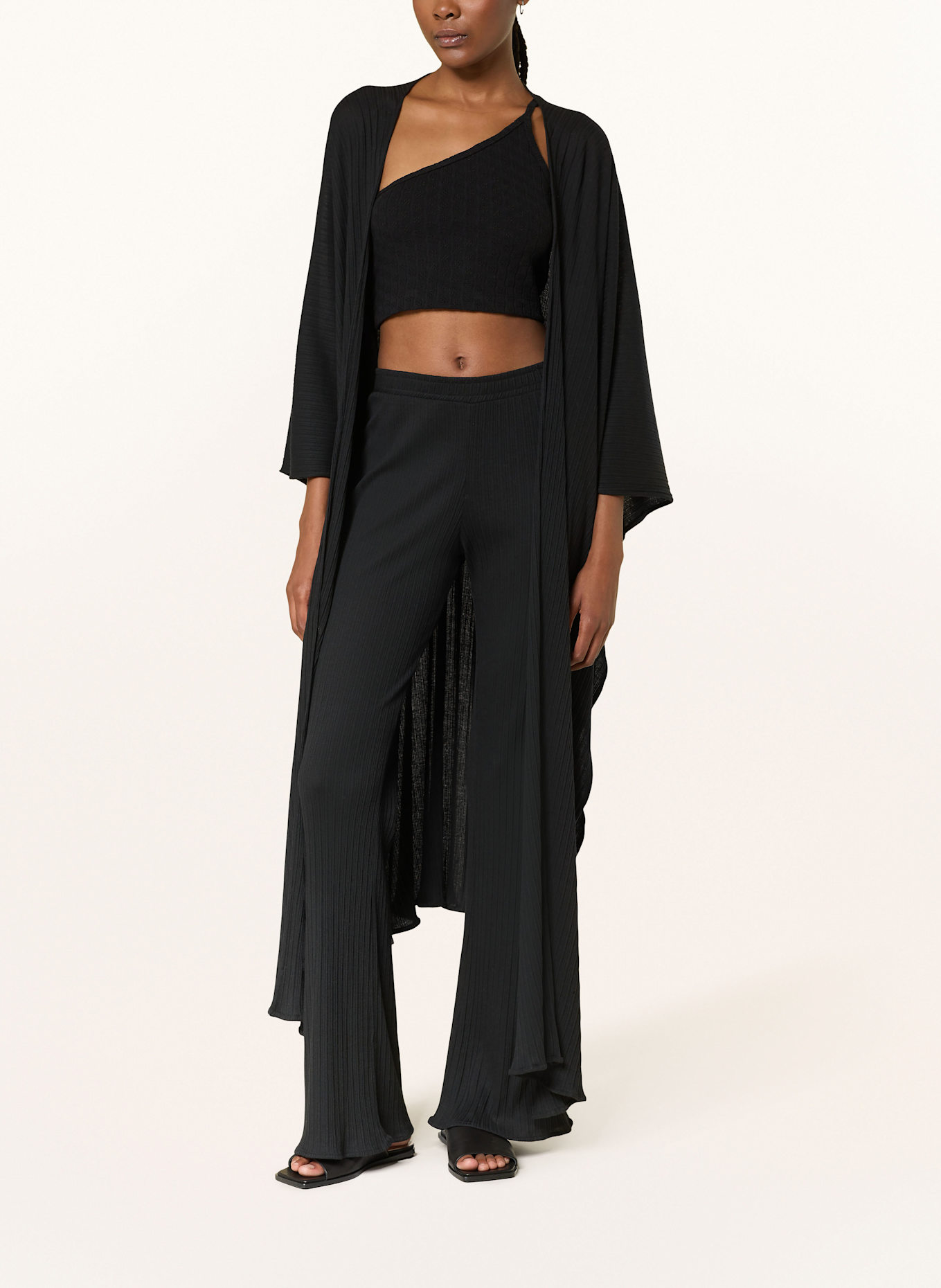by Aylin Koenig Oversized-Cape ILA: SCHWARZ