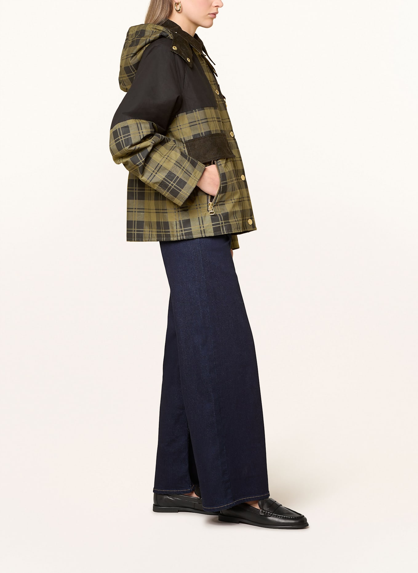 Barbour Fieldjacket ELAINE mit abnehmbarer Kapuze: SCHWARZ / OLIV