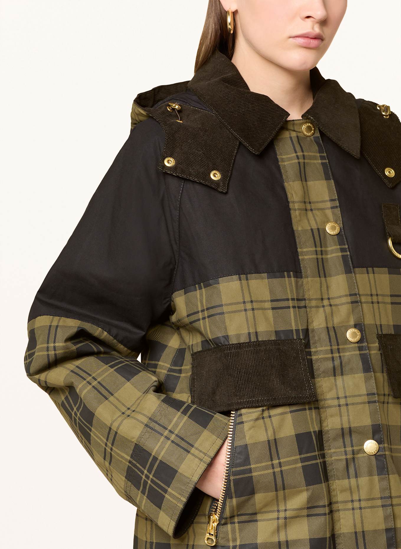 Barbour Fieldjacket ELAINE mit abnehmbarer Kapuze: SCHWARZ / OLIV
