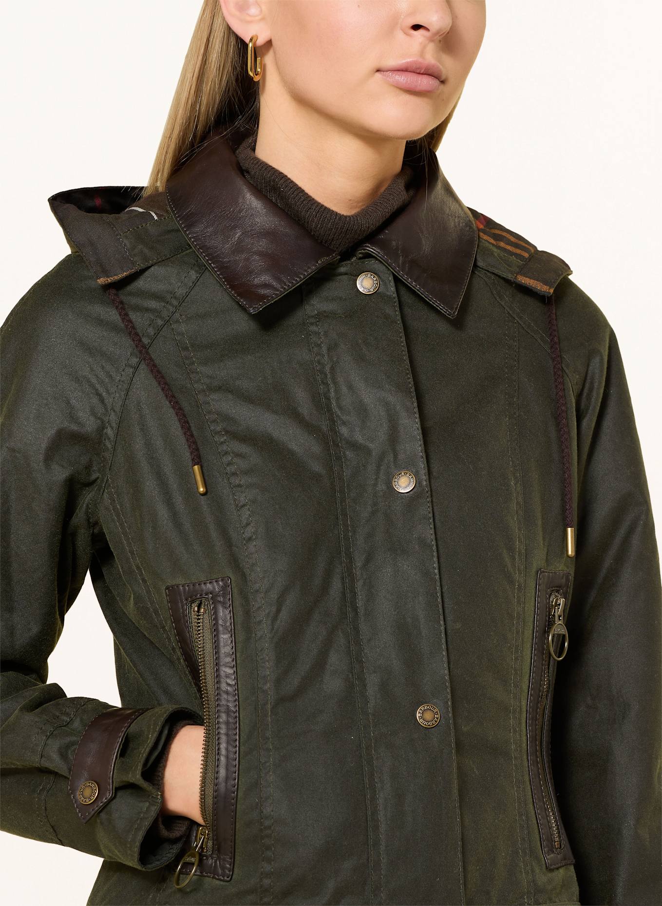 Barbour IVY field jacket with detachable hood: DARK GREEN