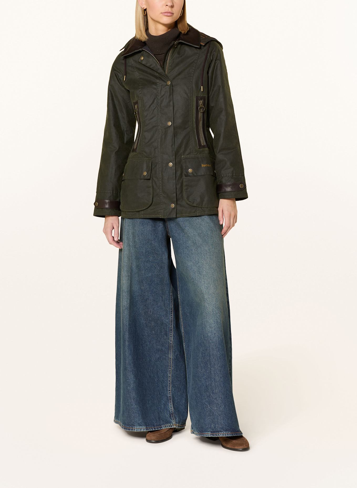 Barbour IVY field jacket with detachable hood: DARK GREEN