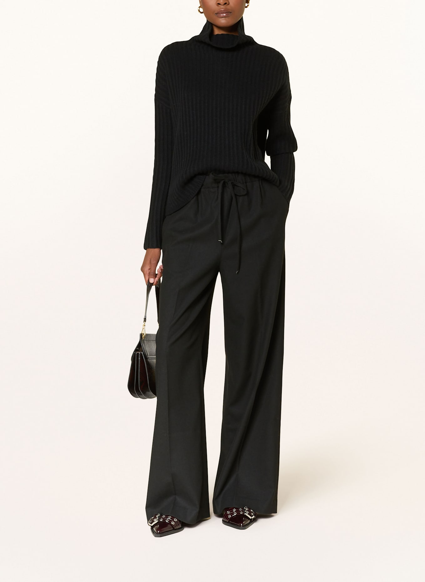 MRS & HUGS Spodnie w stylu dresowym: CZARNY