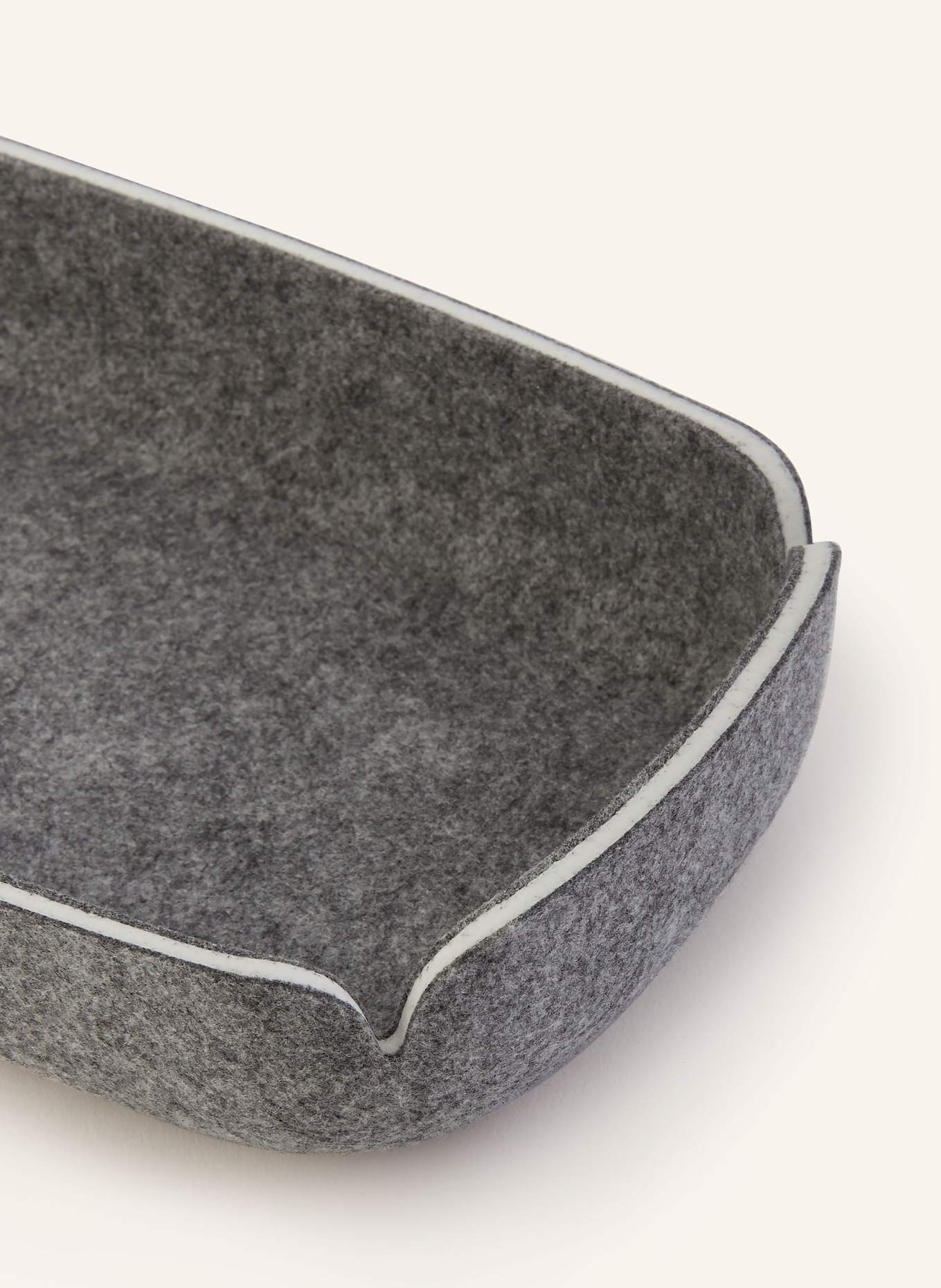 MUUTO RESTORE storage basket: GRAY