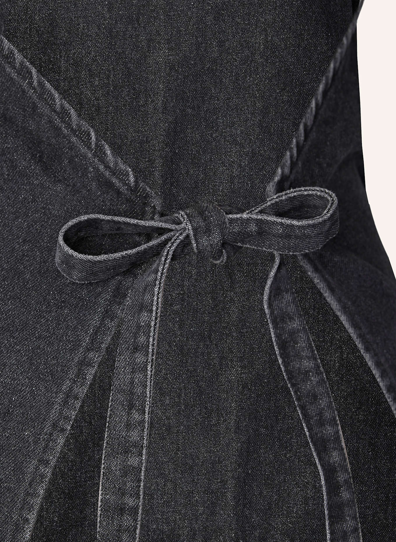Sallys Welt Apron, Color: BLACK (Image 3)