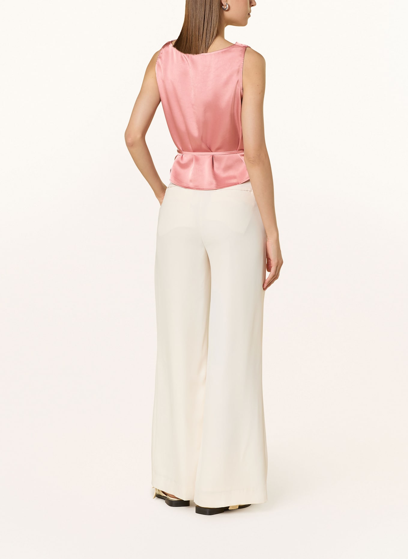 NEO NOIR Blusentop MUNA aus Satin: ALTROSA