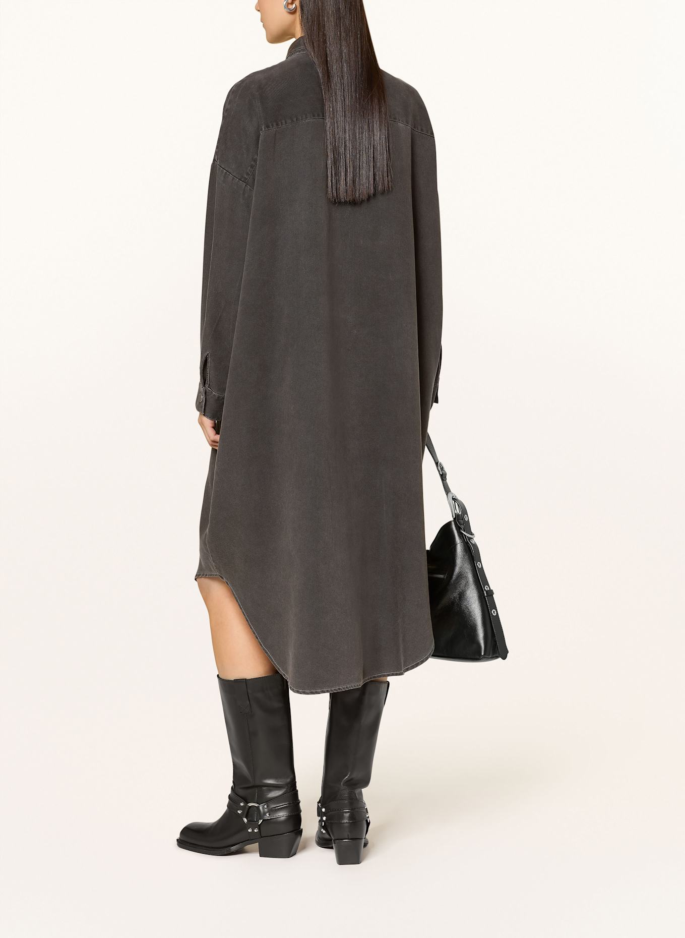yippie hippie Robe chemise à rivets: GRIS FONCÉ