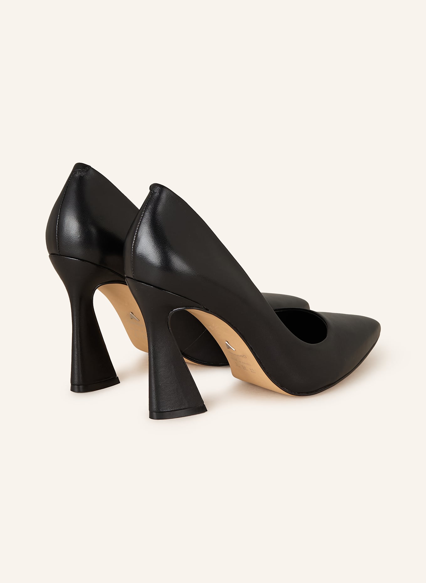 CARRANO Pumps: SCHWARZ
